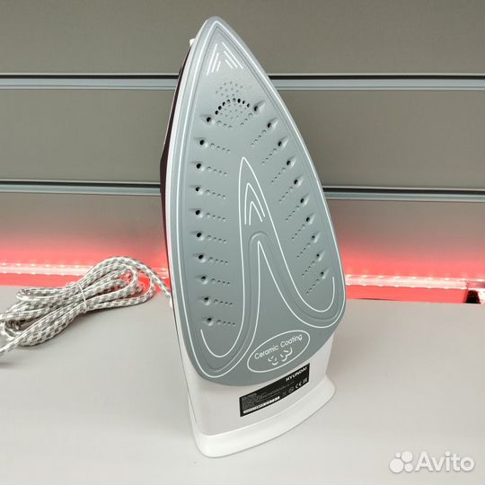 Утюг Hyundai H-SL01961