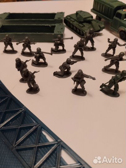 Военная техника, солдатики