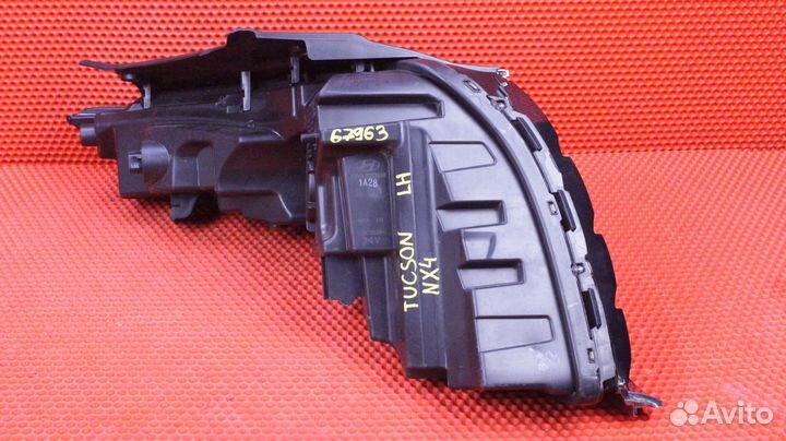 Фара Hyundai Tucson NX4 D4HD 92207-N9300