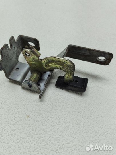 Ручка открывания лючка бензобака Honda Capa 2002