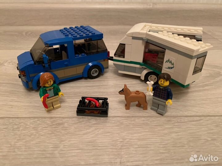 Lego City 60117 «Фургон и дом на колесах»
