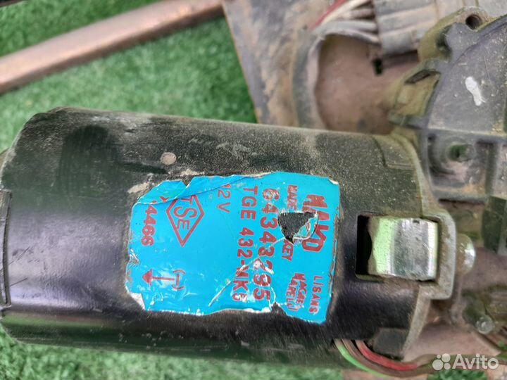 Трапеция стеклоочистителей Logan Sandero в сборе