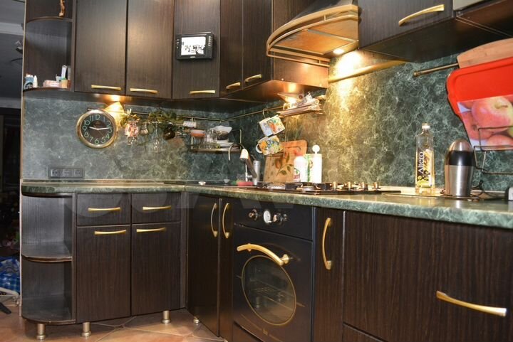 2-к. квартира, 65 м², 1/5 эт.