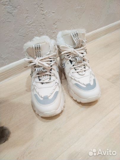Кроссовки зимние женские 39 размер