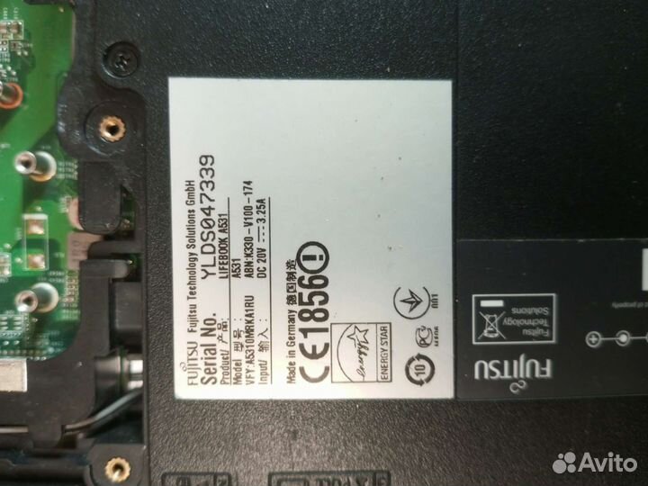 Ноутбук Fujitsu A 531 по деталям