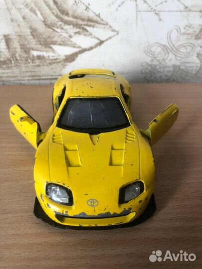 Машинка Toyota Supra