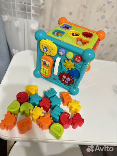 Бизиборд куб музыкальный