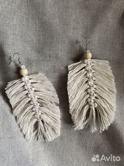 Серьги макраме листья