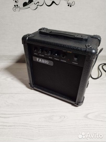 Комбоусилитель