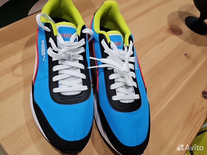 Кроссовки мужские 43 размера новые