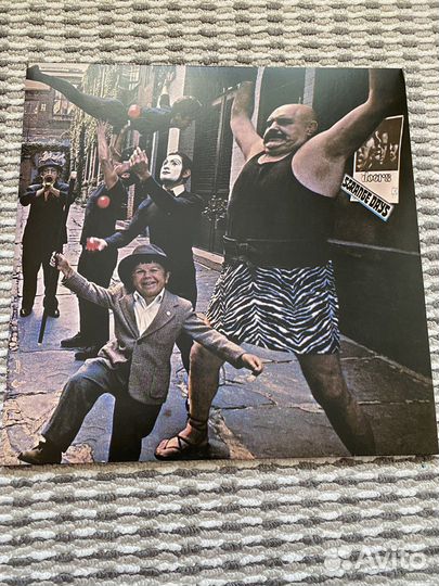 Виниловые пластинки the doors, black sabbath