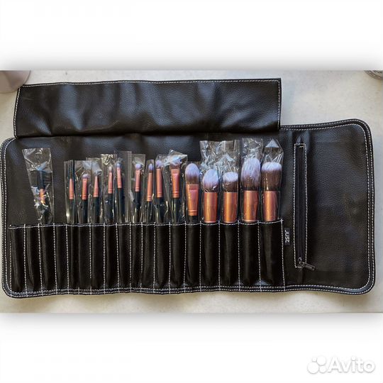 Набор кистей для макияжа в чехле Just make up