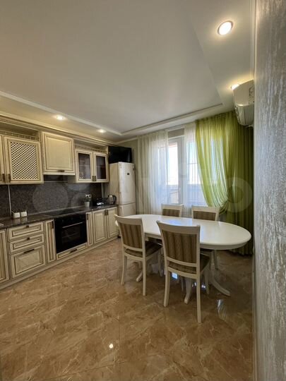 2-к. квартира, 67 м², 15/17 эт.