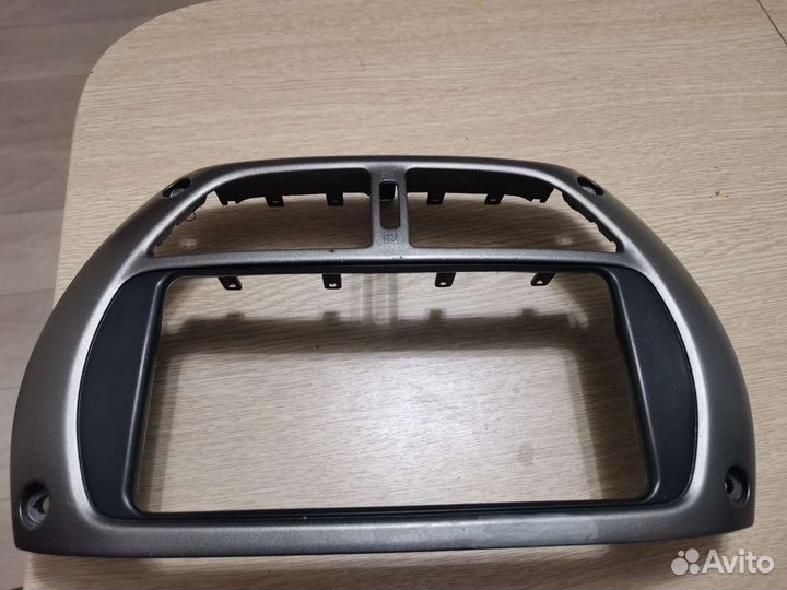 Штатная рамка Toyota rav 4 2000 - 2005 г