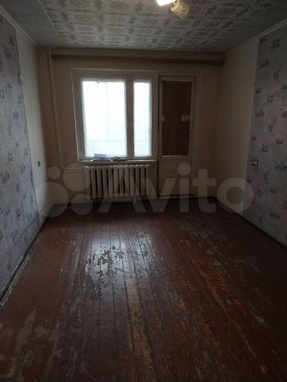 Комната 18 м² в 4-к., 2/5 эт.