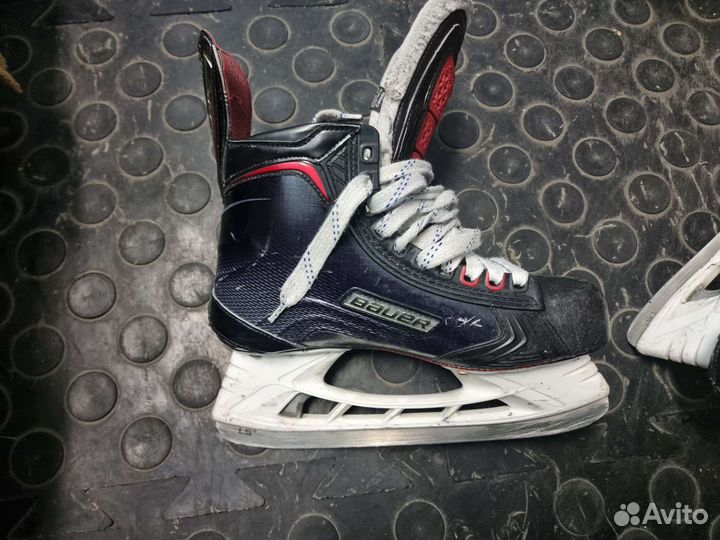 Хоккейные коньки bauer vapor 1x