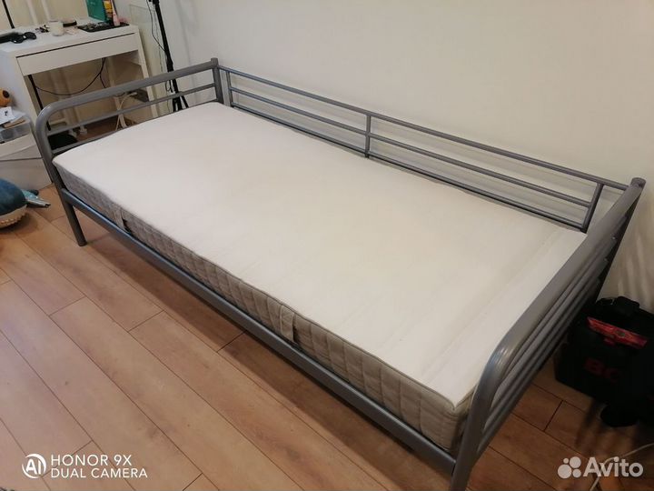 Кровать 90х200 IKEA