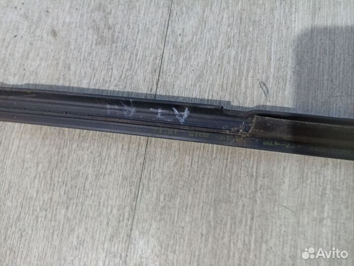 Бархотка двери передняя правая Octavia A7