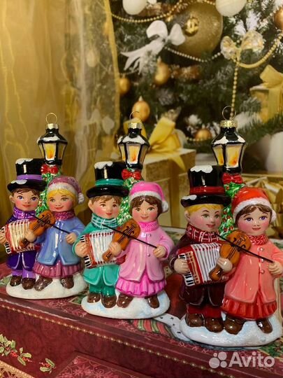 Елочная игрушка Уличные музыканты