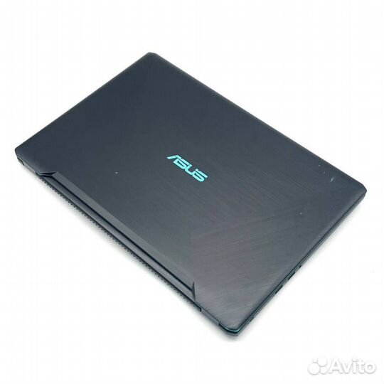 Ноутбук asus M570D