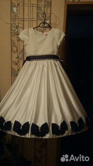 Платье праздничное