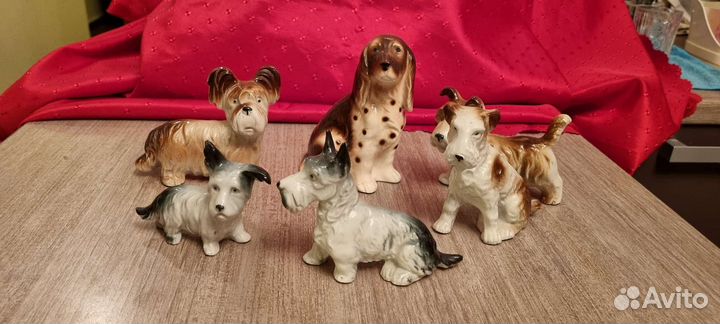 Статуэтки собаки Германия