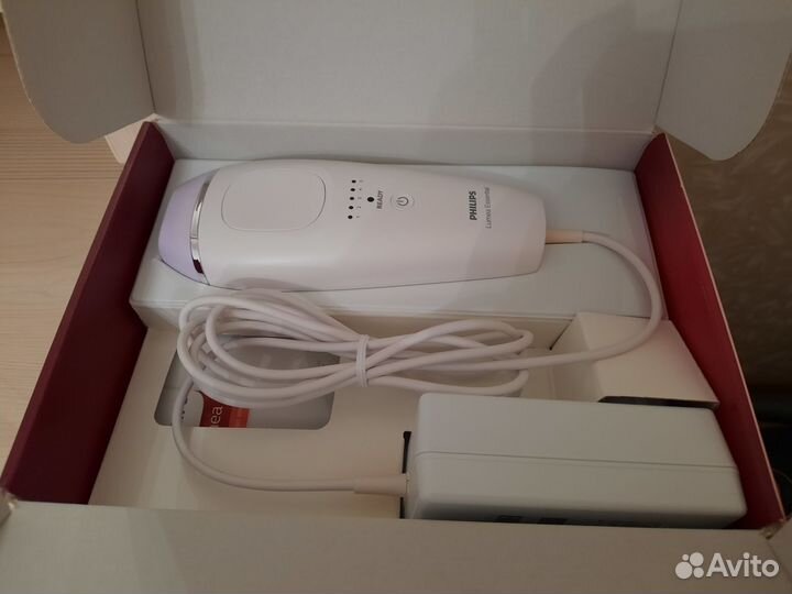 Фотоэпилятор Philips Lumea Essential