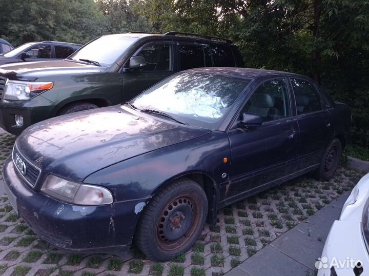 Audi A4 1.8 МТ, 1997, 307 000 км