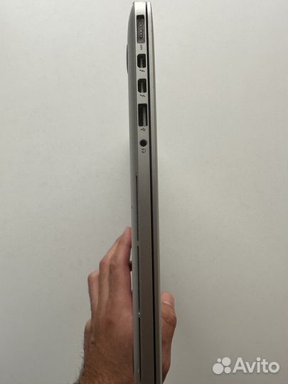 MacBook Pro (Retina, 15-inch, Mid 2015) 16 / 256