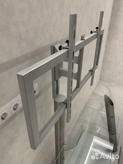 Стойка для телевизора напольная