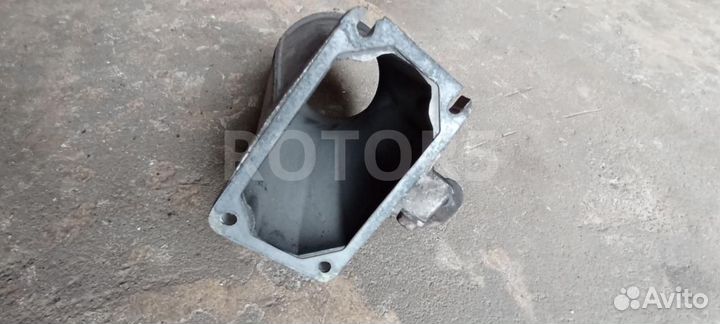 Патрубок впускного коллектора Renault Magnum 4