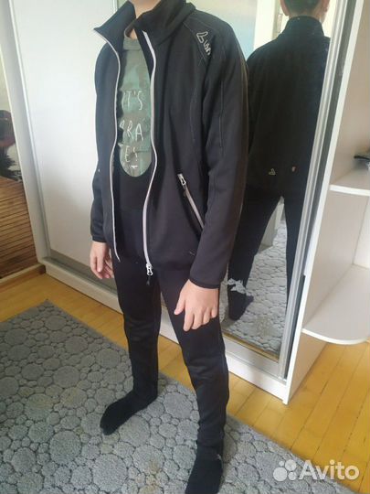 Костюм тренировочный