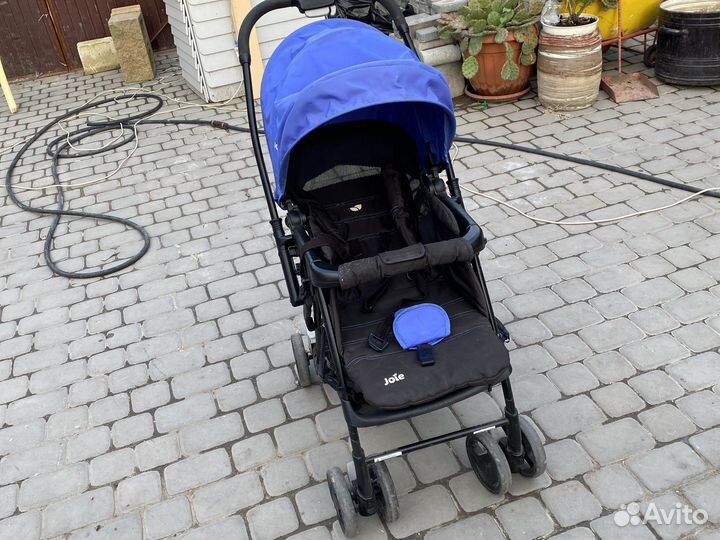 Прогулочная коляска