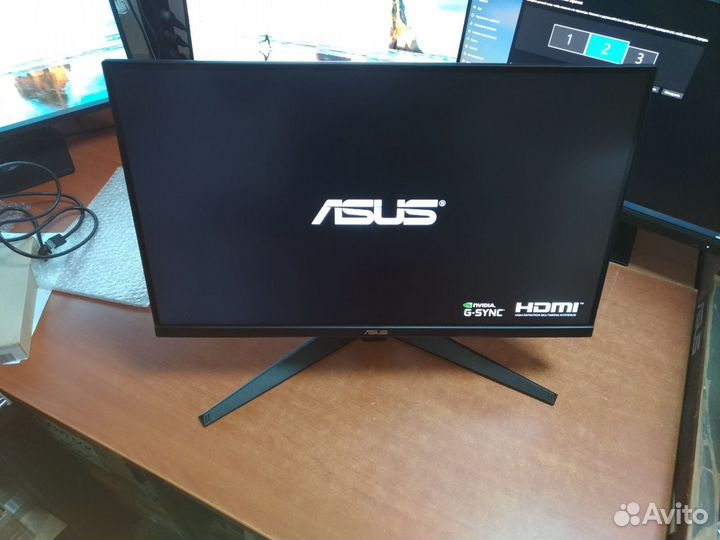 Монитор Asus VG27AQ1A