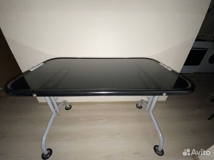 Стол
