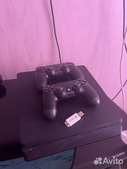 Sony PS4 slim прошитая goldhen v2.3