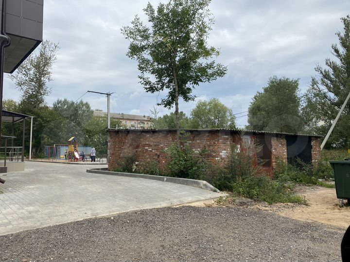 Гараж, > 30 м²