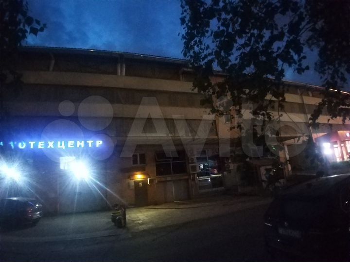 Машиноместо, 20 м²