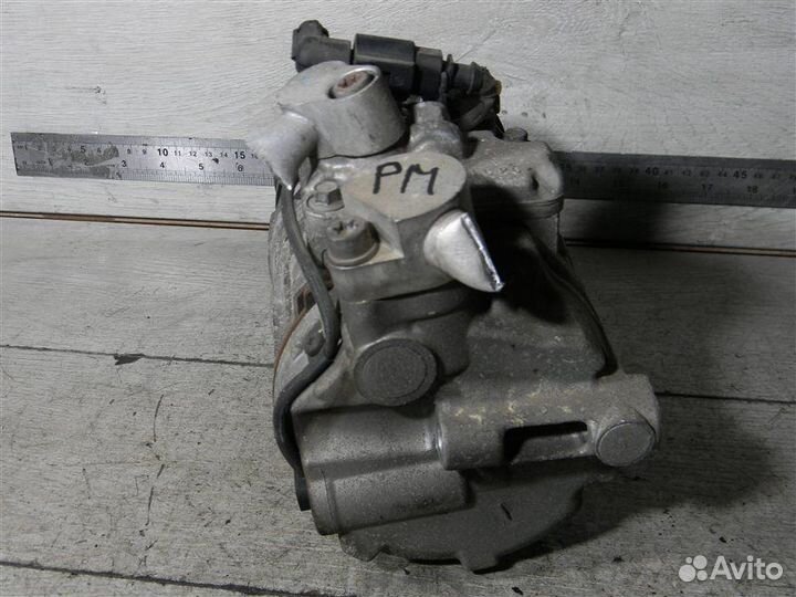 Компрессор кондиционера 3B0820803C Volkswagen