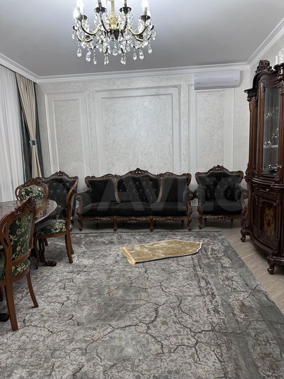 4-к. квартира, 107 м², 1/5 эт.