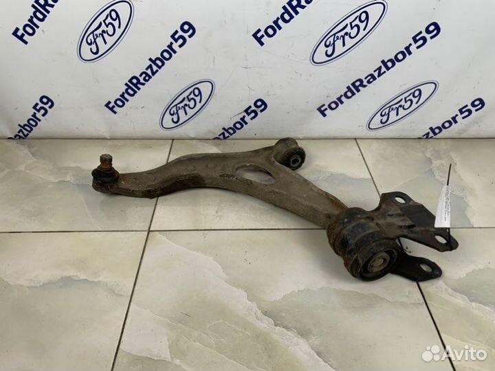 Рычаг передней подвески левый Ford Focus 3 CB8 1.6
