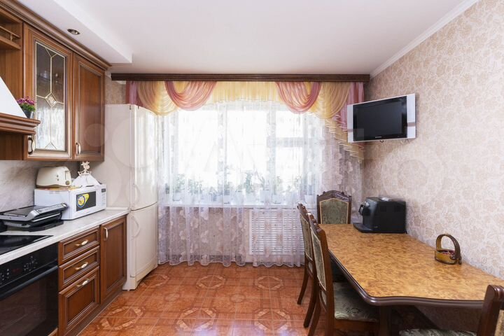 3-к. квартира, 90,7 м², 4/10 эт.