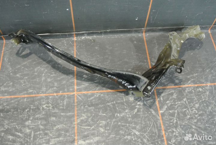 Кронштейн фары левой - Toyota Camry V50 V55