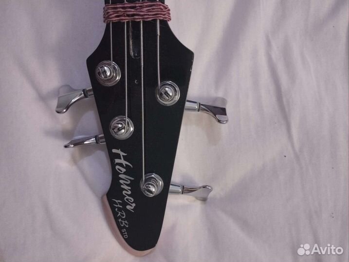 Комплект бас гитара + комбик басовый