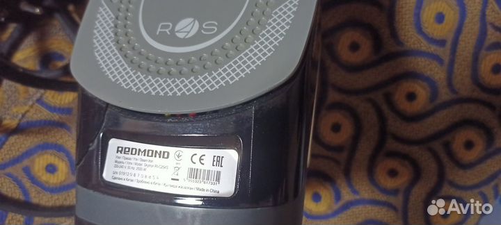 Умный утюг Redmond ri-c254s