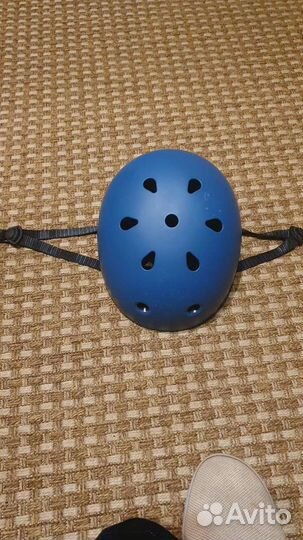 Шлем для катания на роликах и велосипеде М