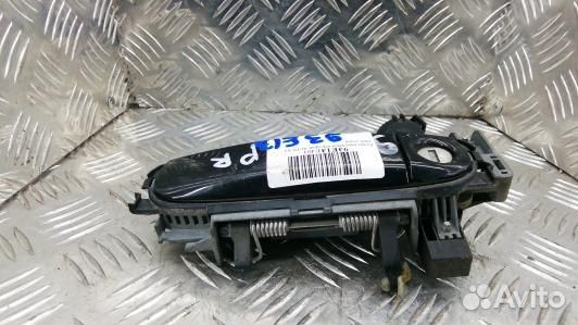 Ручка наружная передняя правая audi A4 B7 (93E13E4