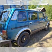 ВАЗ (LADA) 4x4 (Нива) 1.7 MT, 1998, 181 000 км, с пробегом, цена 275 000 руб.