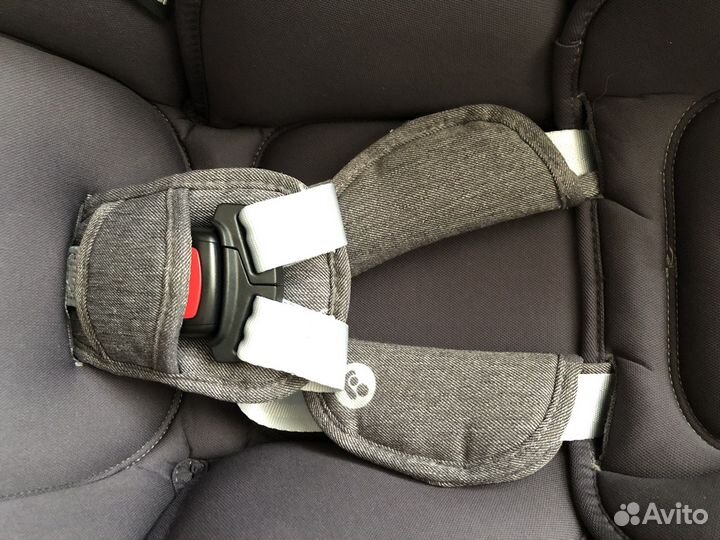 Автолюлька(автокресло) Maxi-Cosi CabrioFix i-Size