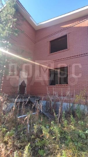 Дом 450 м² на участке 11 сот.